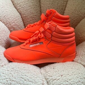 Brand New Neon Orange Reebok Training sneakers Size 8